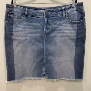 Slink Love Your Body Curvy Distressed Denim Skirt